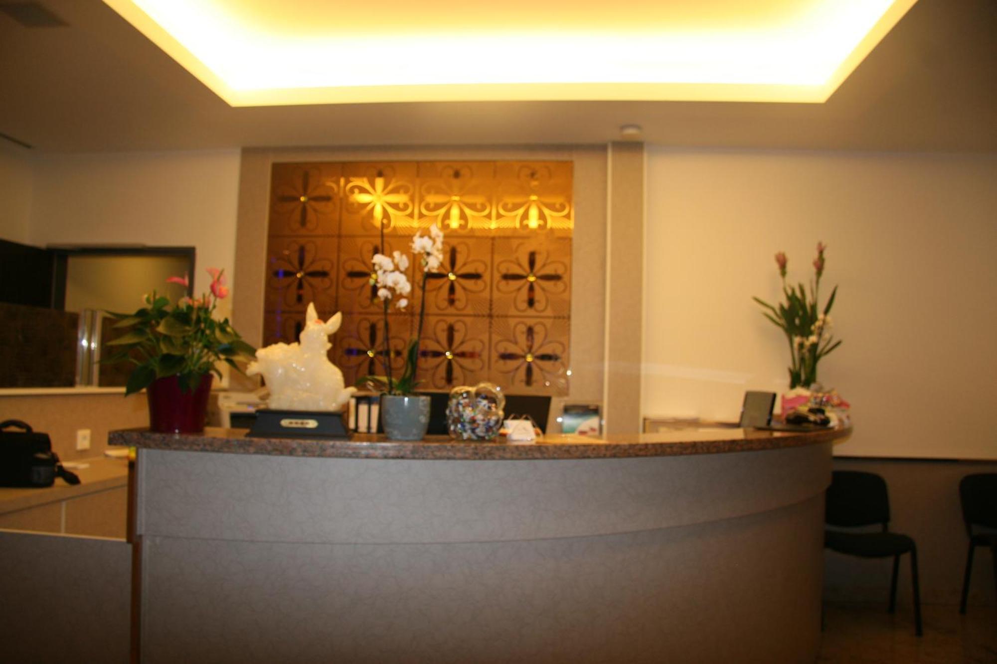 Hotel Fortune Colonia Esterno foto
